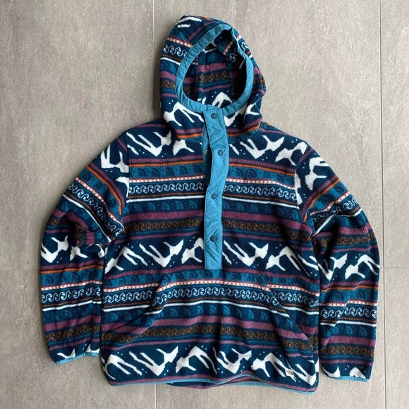 the north face jacket :) super cute and it great condition!! - Picture 2 of 2